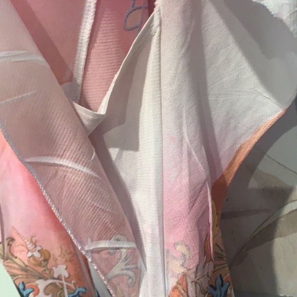 One world colorful, beautiful blouse; size Small - Picture 6 of 7